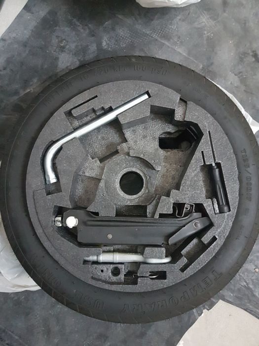 WV Passat B6 B7 B8 СС Scoda Octavia A5 A7 Домкрат крюк ключи вкладыш