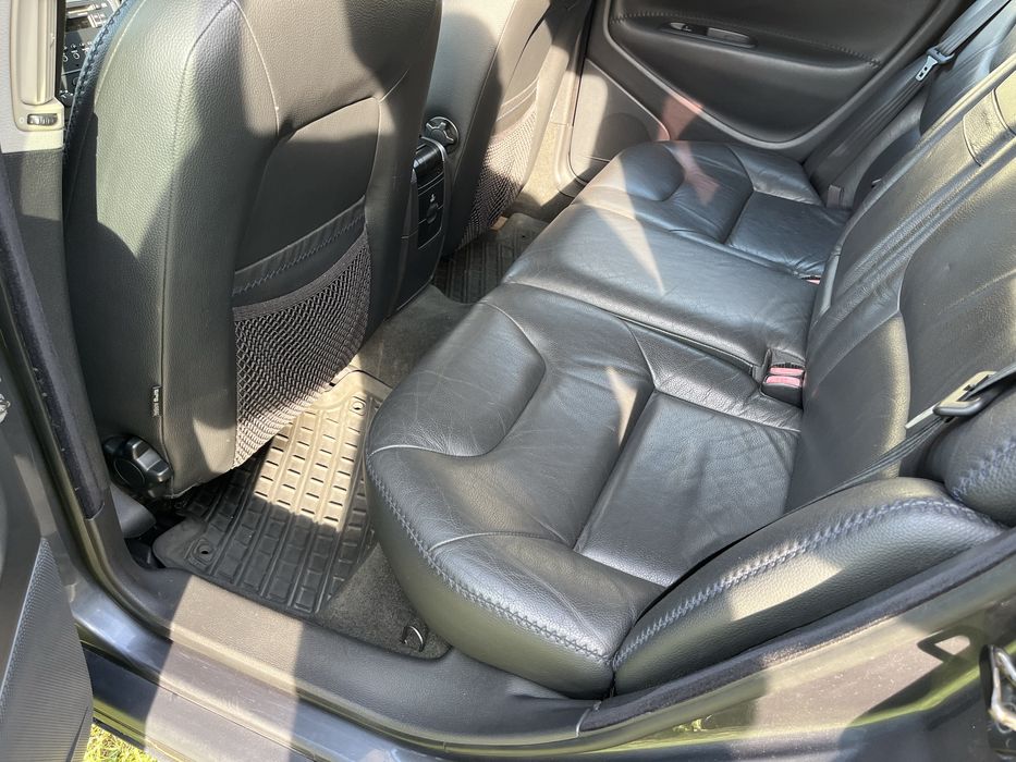 Volvo xc70 2.4 d5 185 km 2006
