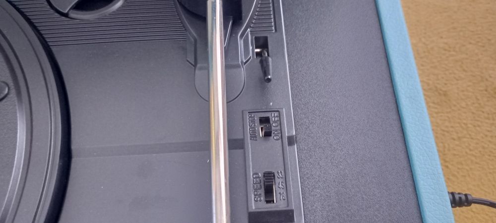 Gramofon vintage walizka