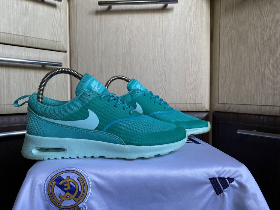 Женские кроссовки NIKE Wmns AIR MAX Thea Originals
