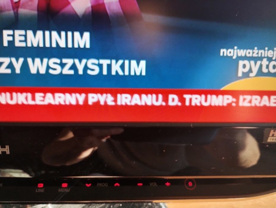 Tv lcd 22 cale stan bdb z dvd