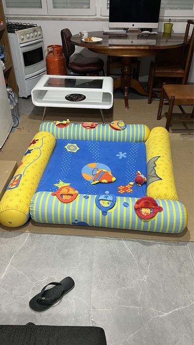 Parque para bebe insuflavel