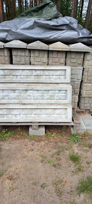 Daszki czapki czterospadowe betonowe