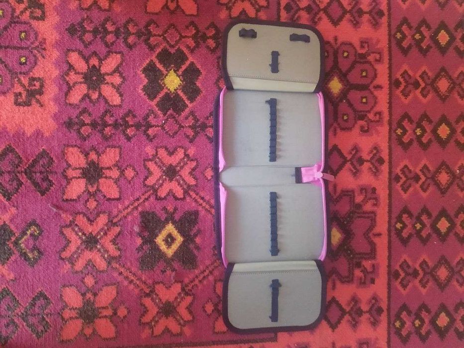 Іграшки пластмасові б/в