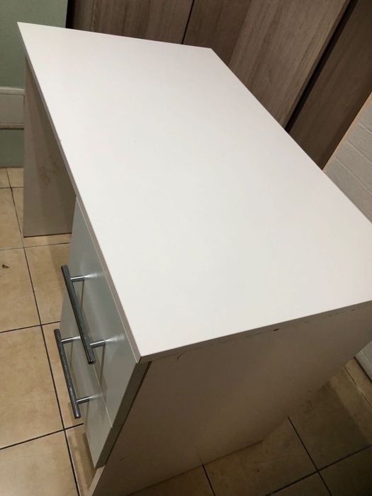 Biurko kosmetyczne/do manicure