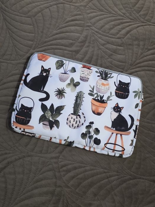 Etui - na tablet/laptop lub inne