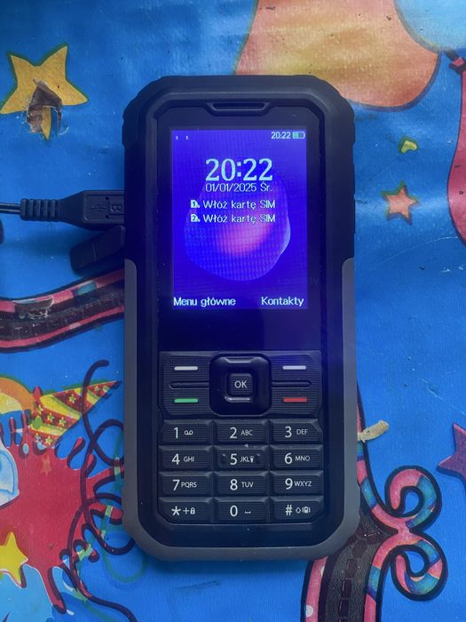 Sprzedam telefon na guziki TCL