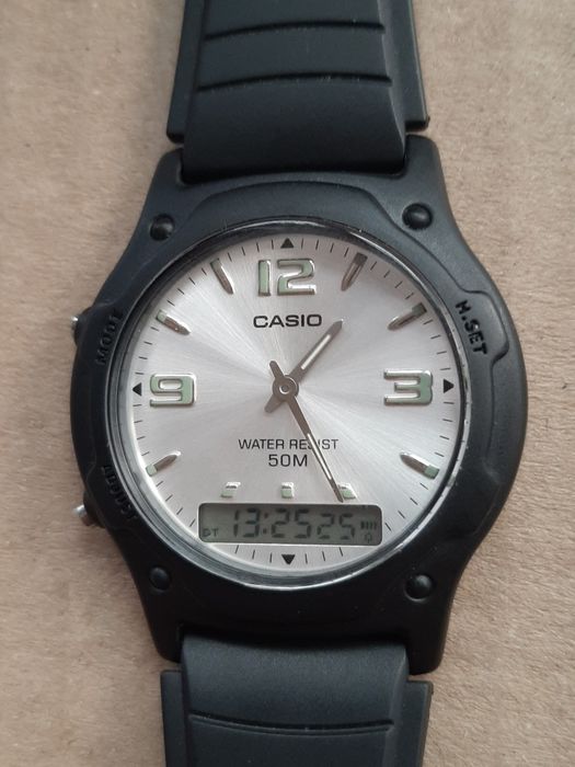 Годинник Casio AW-49HE-7A