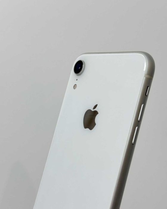 Apple iPhone XR 128 ГБ білий