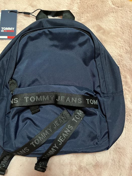 Tommy Hilfiger plecak granatowy essential dome duży Logo logowany