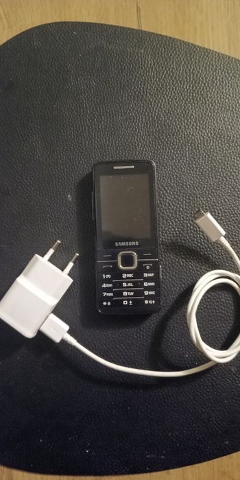 Samsung S5610 + gratisy