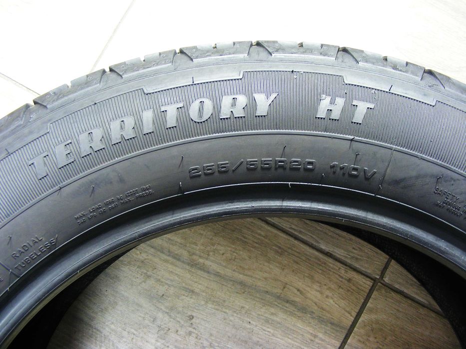 Всесезонна гума 255/55/20 -2 шт.Good Year Wrangler Territory HT .