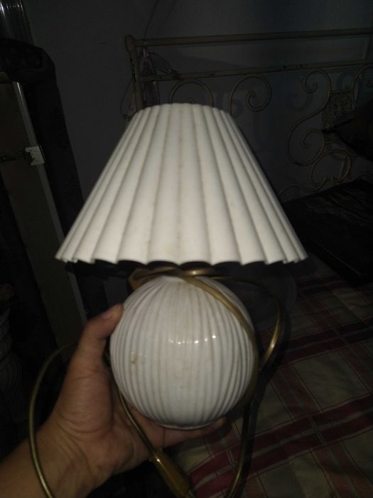 Candeeiro de mesa pequeno