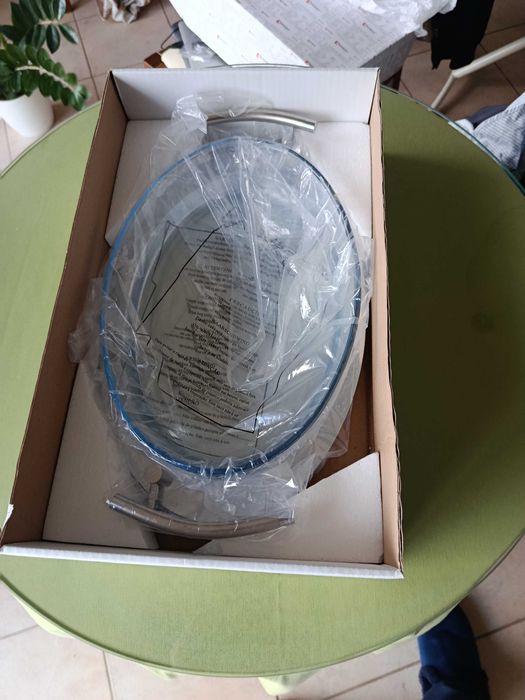 Assadeira oval com tampa e pegas em INOX - Regent INOX