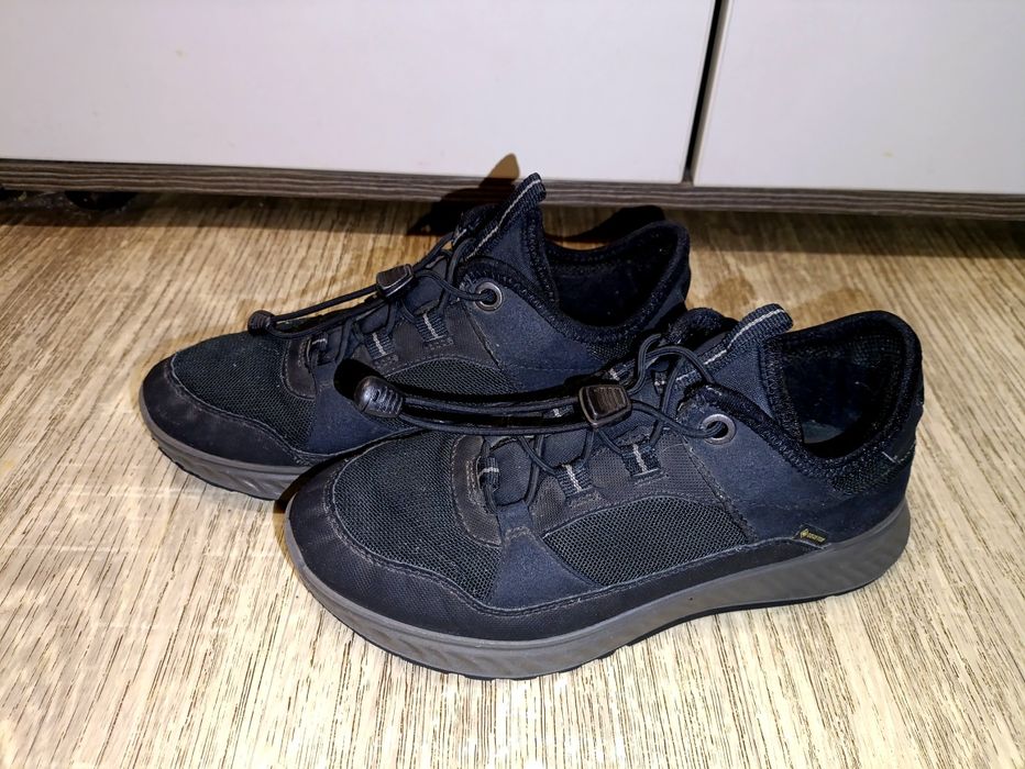 Кроссовки Ecco 35 р