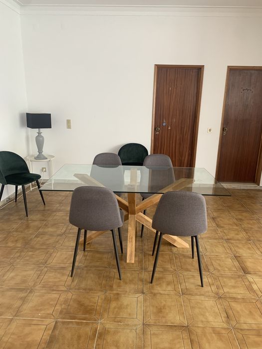 Dining Table + 4 Chairs64739505761795121