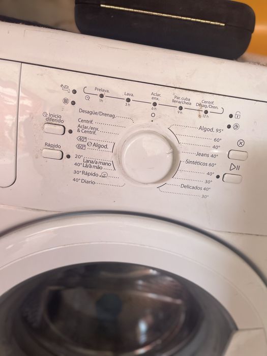 Maquina lavar roupa