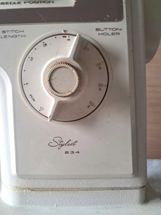 Singer Stylist 834 – sprawna, do regulacji