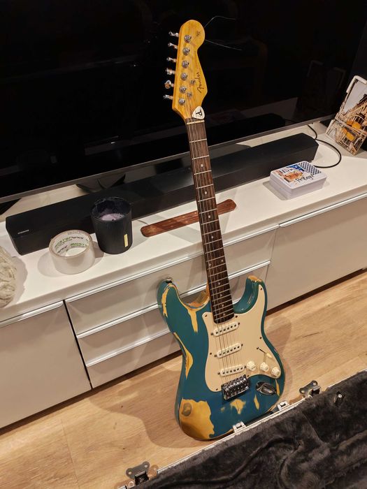 Guitarra tipo Fender Realic