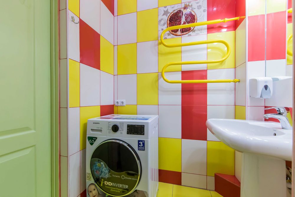 Місце в гуртожитку метро Лук'янівська!Перший поверх, хостел зі світлом