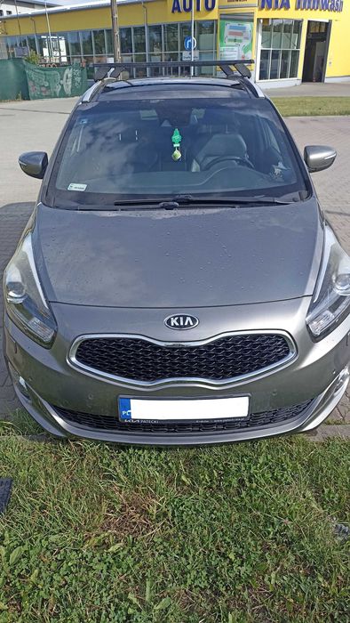 Samochód KIA Carens