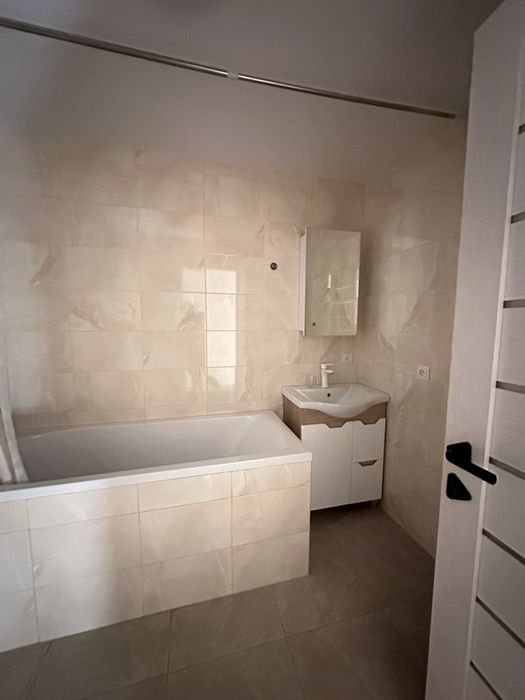 Зигіна, 2х кімнатна студія 17000грн + комунальні