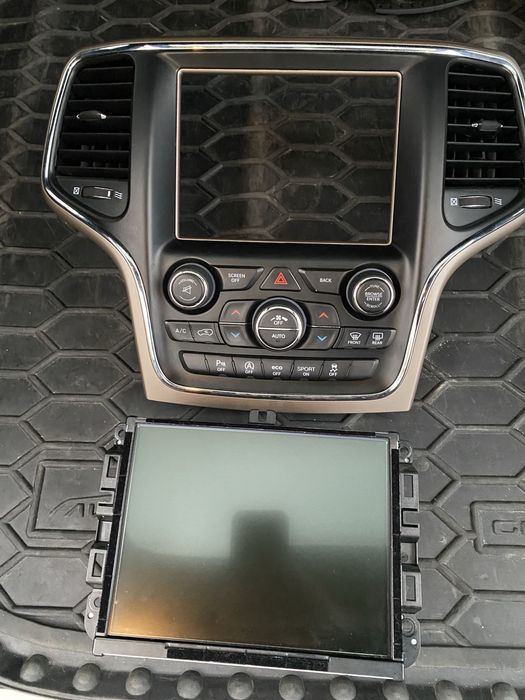 Магнітола jeep grand cherokee overlend