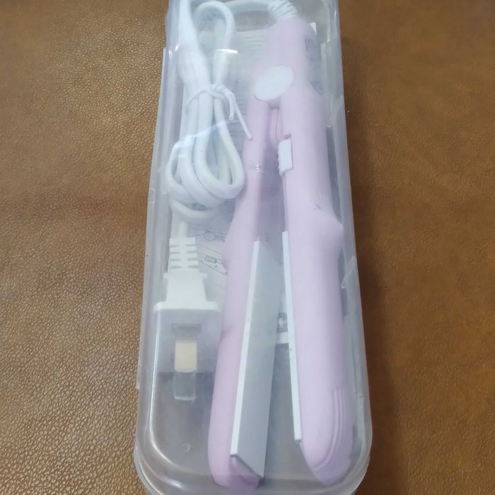 JAK NOWA Prostownica do włosów - Angielska wtyczka 
Zachęcam do zakupu