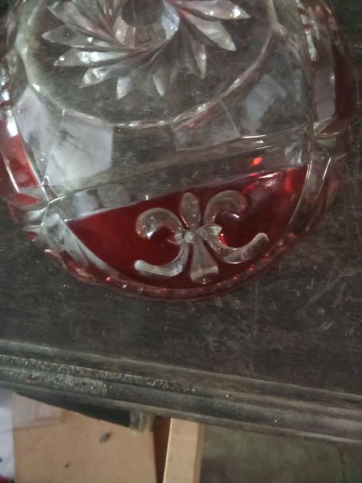 Pequena fruteira. Símbolos Templários.