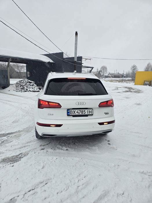 Продам Audi Q5 2.0