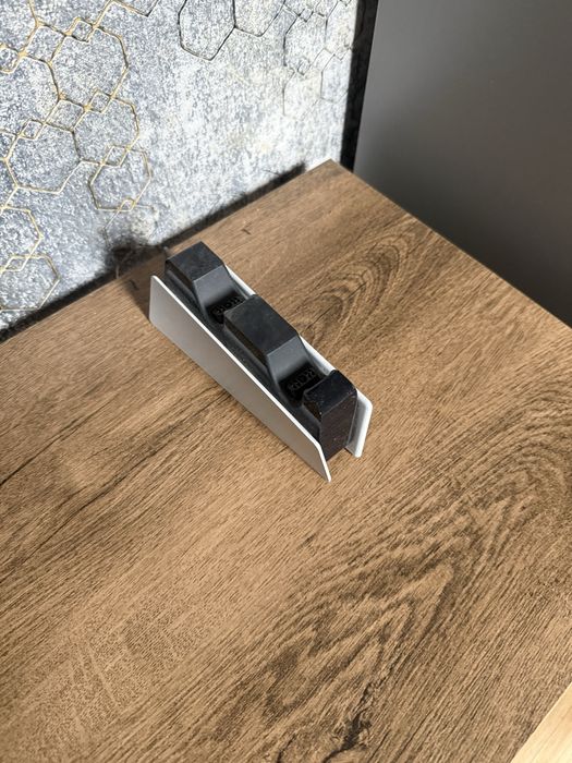 Продам станцію для зарядки геймпада Playstation5 sony