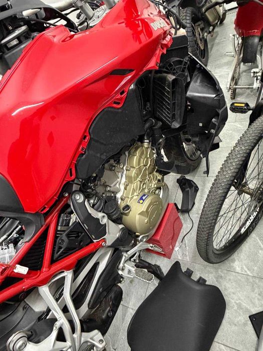 Ducati Multistrada V4 пластик