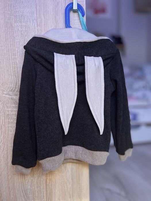 Bluza dziecięca z uszkami 100 %wełna
