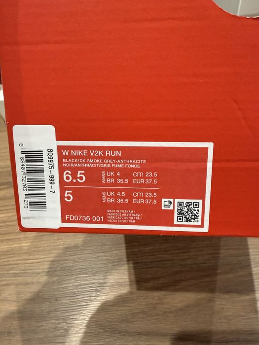 Кросівки Nike V2K run black оригінал