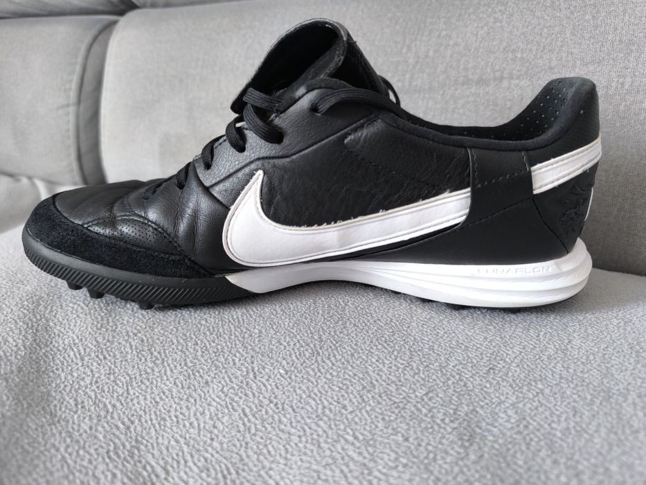 NIKE PREMIER 3 skóra 44,5