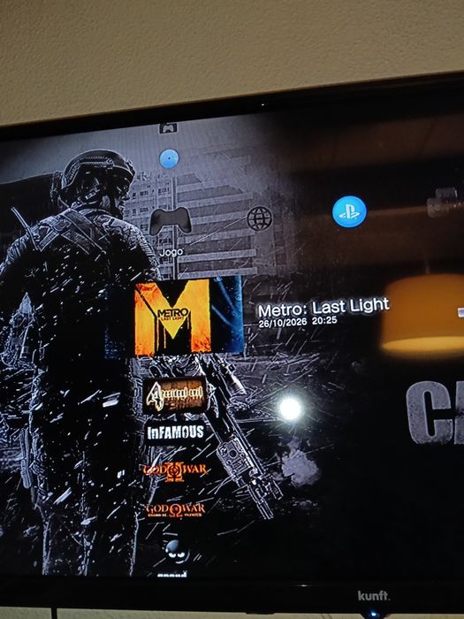 Troco PS3 slim desbloqueada 256gb com vários jogos