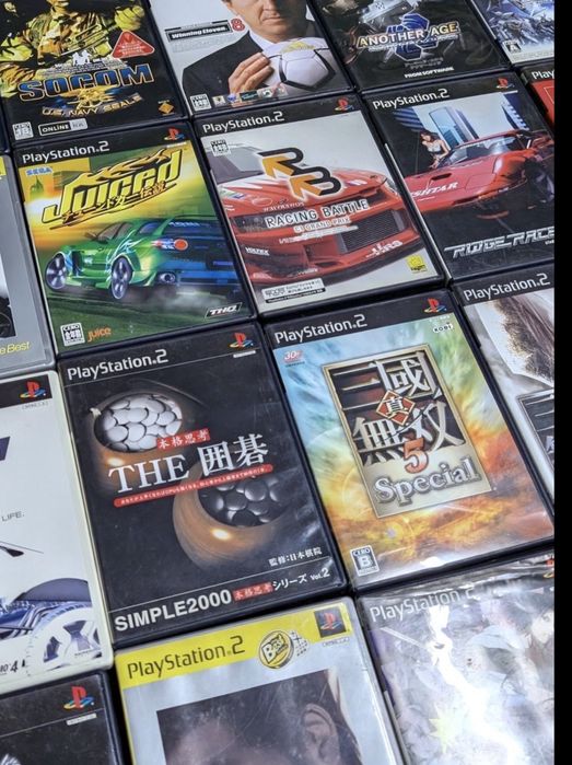 25x PS2 Jogos versão Japão + 3x PS3 versão US