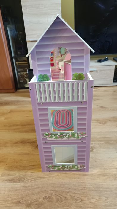 Domek dla lalek drewniany