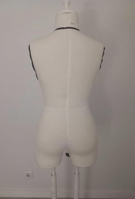 Manequins - Feminino tamanho 40 e respetiva meia escala