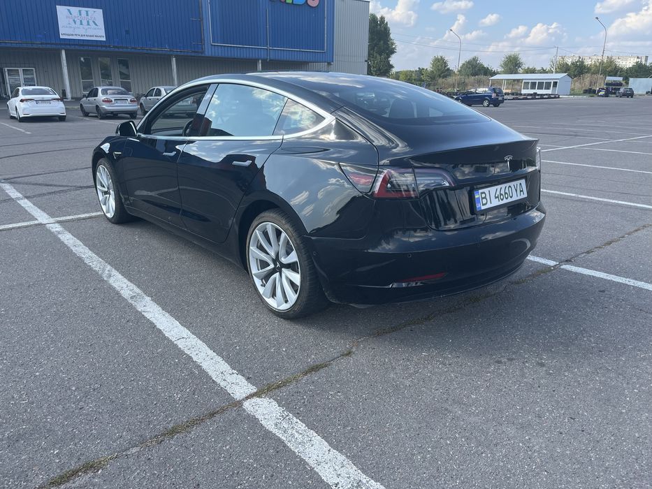 Tesla model 3 Standart Plus