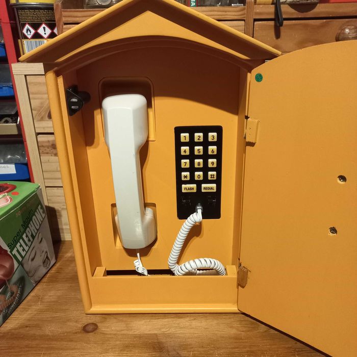 Telefone antigo Yellow Cab