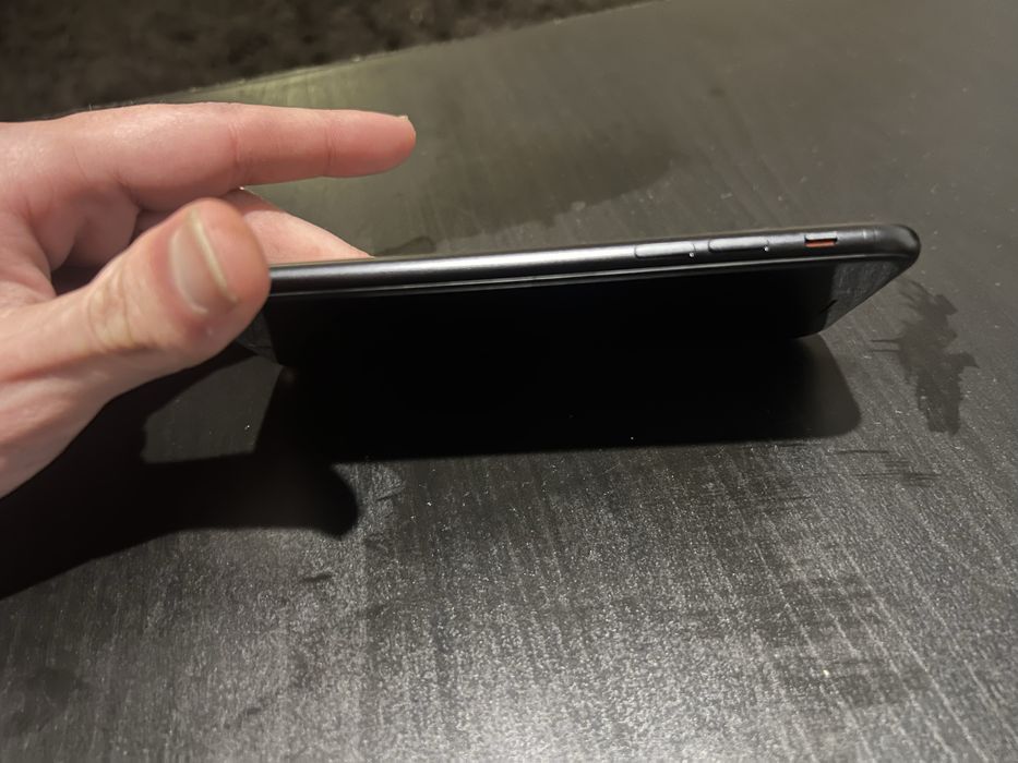 iPhone SE 2020 - [89%Bateria]