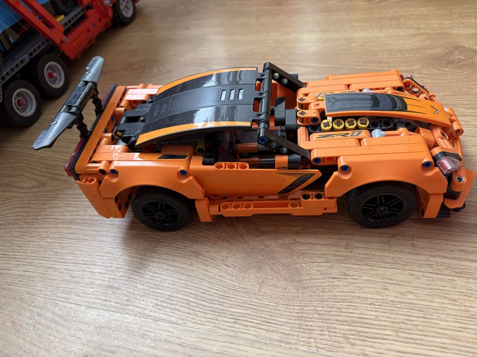 Duża laweta lego technic + 3 samochody lego technic
