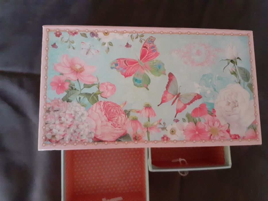 Szkatulka na biżuterię dla dziewczynek