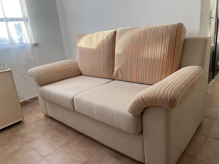 Sofá de dois lugares - duas unidades