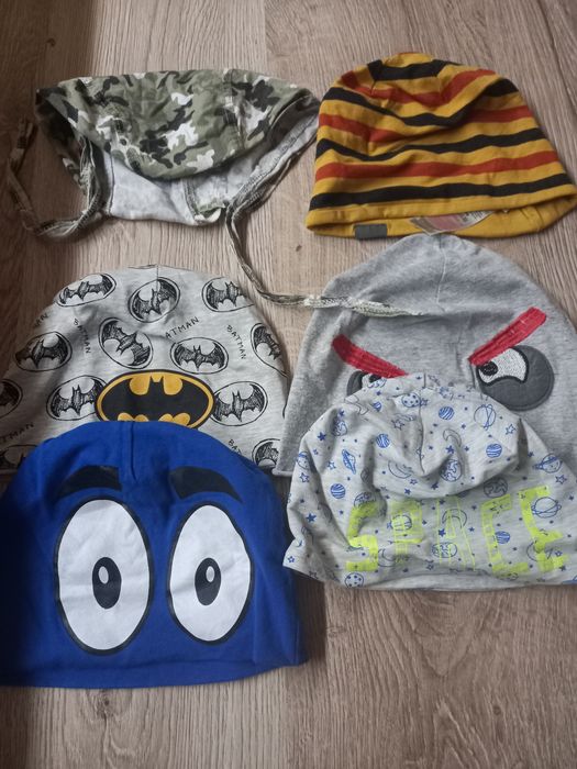 Czapki 6 sz rozmiar 86-98