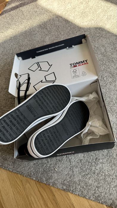 Nowe Trampki Tommy Jeans uniseks