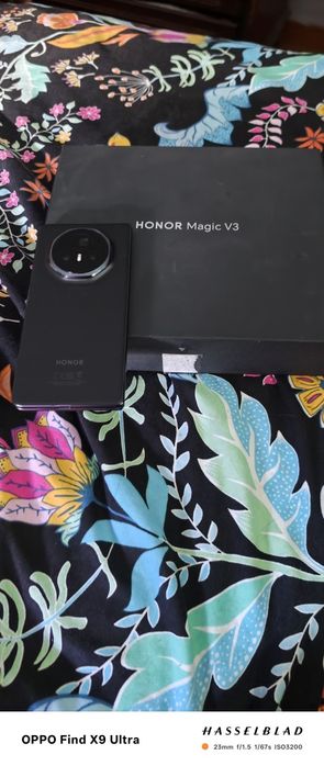 honor v3   visor  dentro estragado  mas o da  frente trabalha  bem