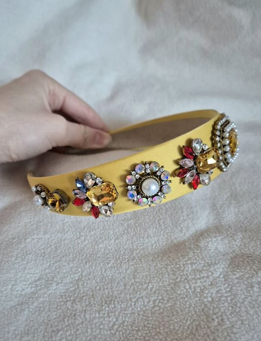 ZARA opaska wysadzana cyrkoniami ozdobna instagram diamenciki