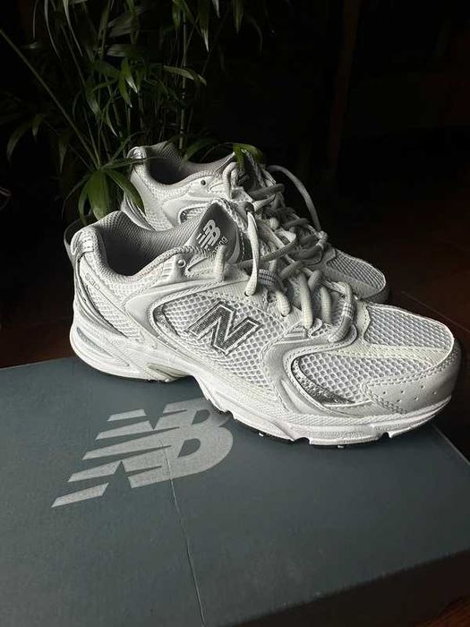 New Balance 530, 37